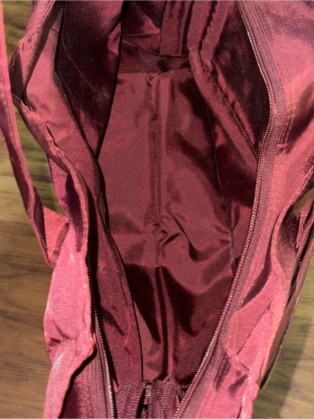 Vintage Packable Quilted Duffel Bag & Foldable Travel Tote – Burgundy / Maroon
